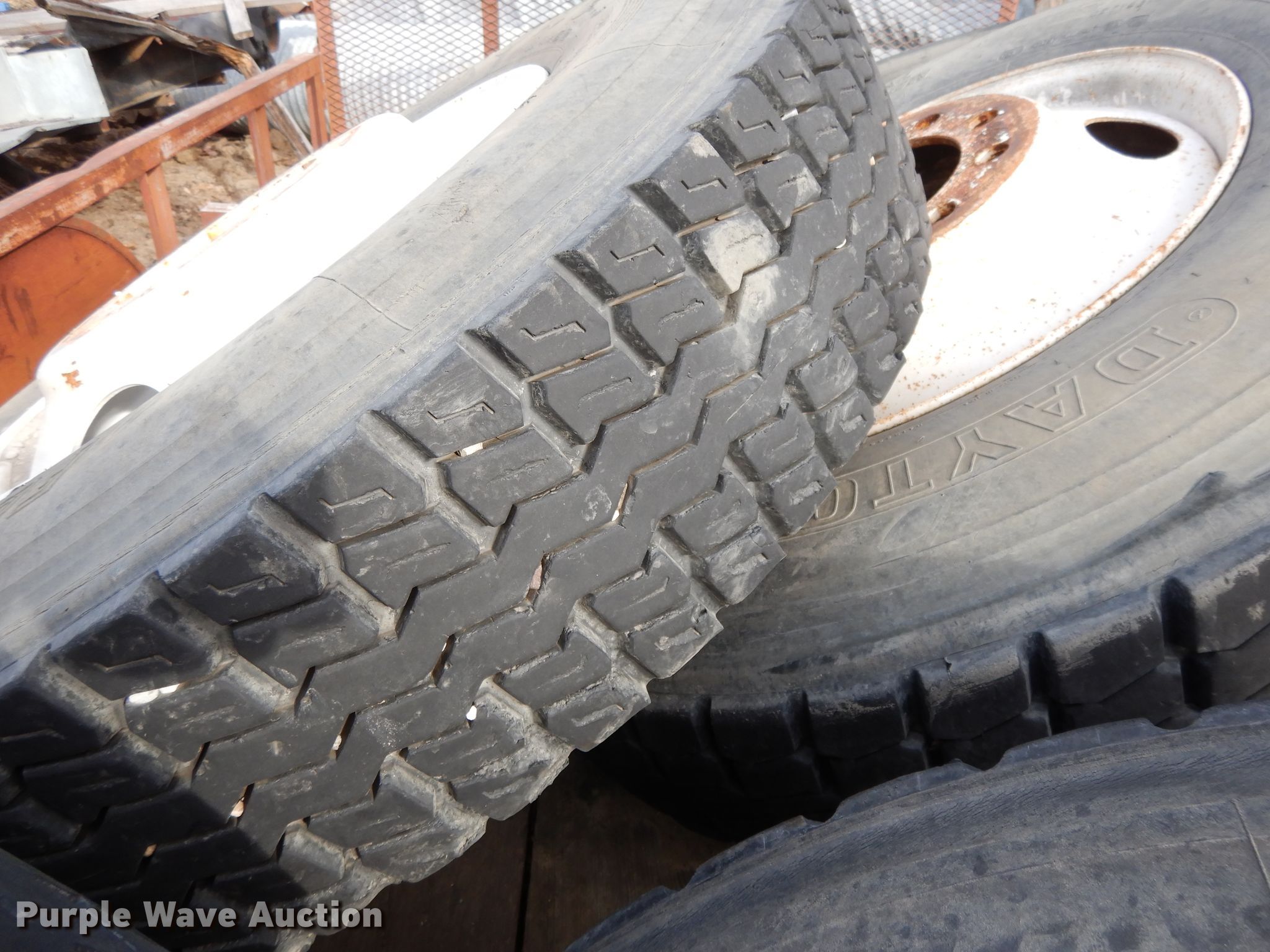 (12) tires in Saint Joseph, MO Item DF5920 sold Purple Wave