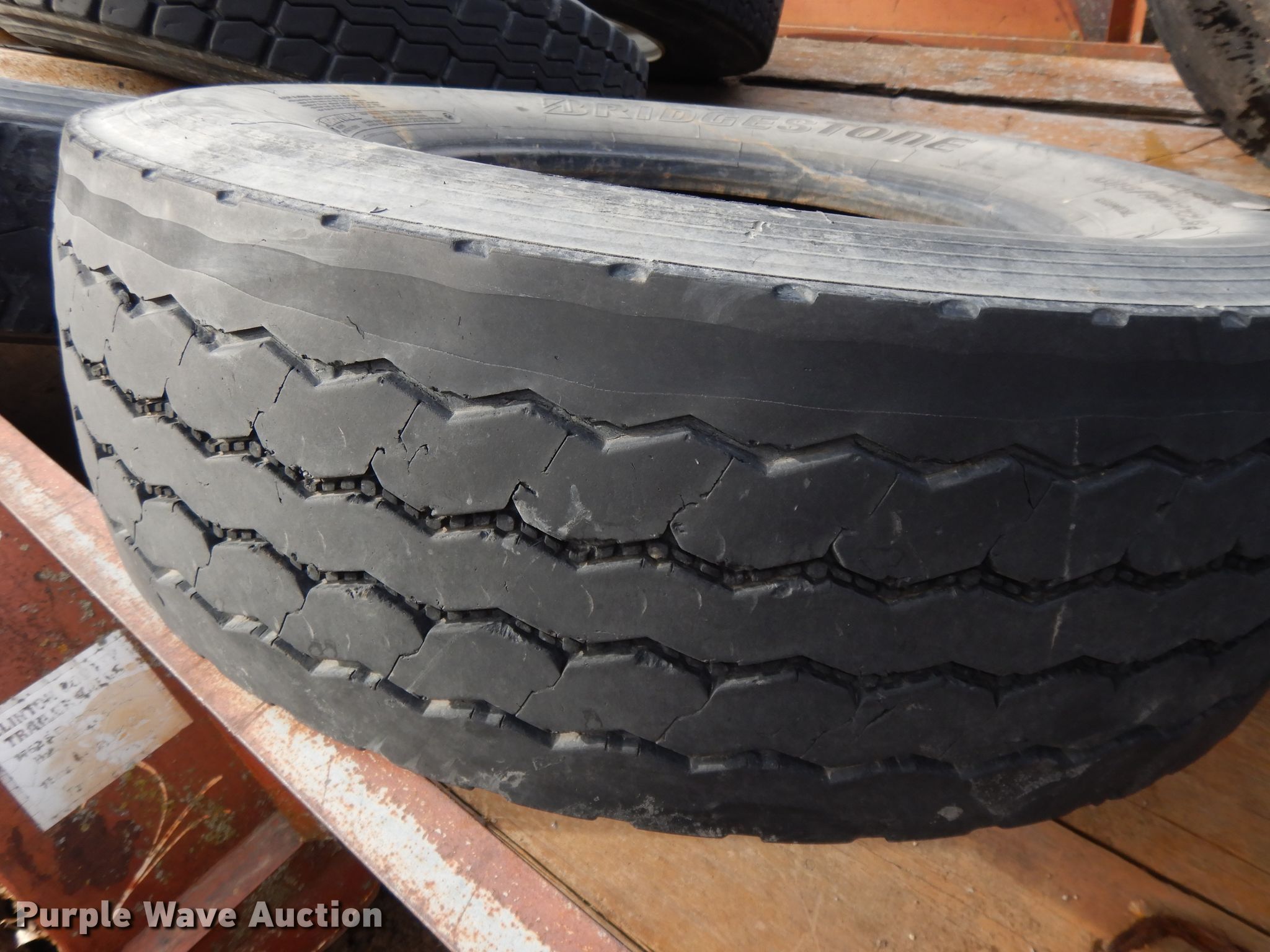 (12) tires in Saint Joseph, MO Item DF5920 sold Purple Wave