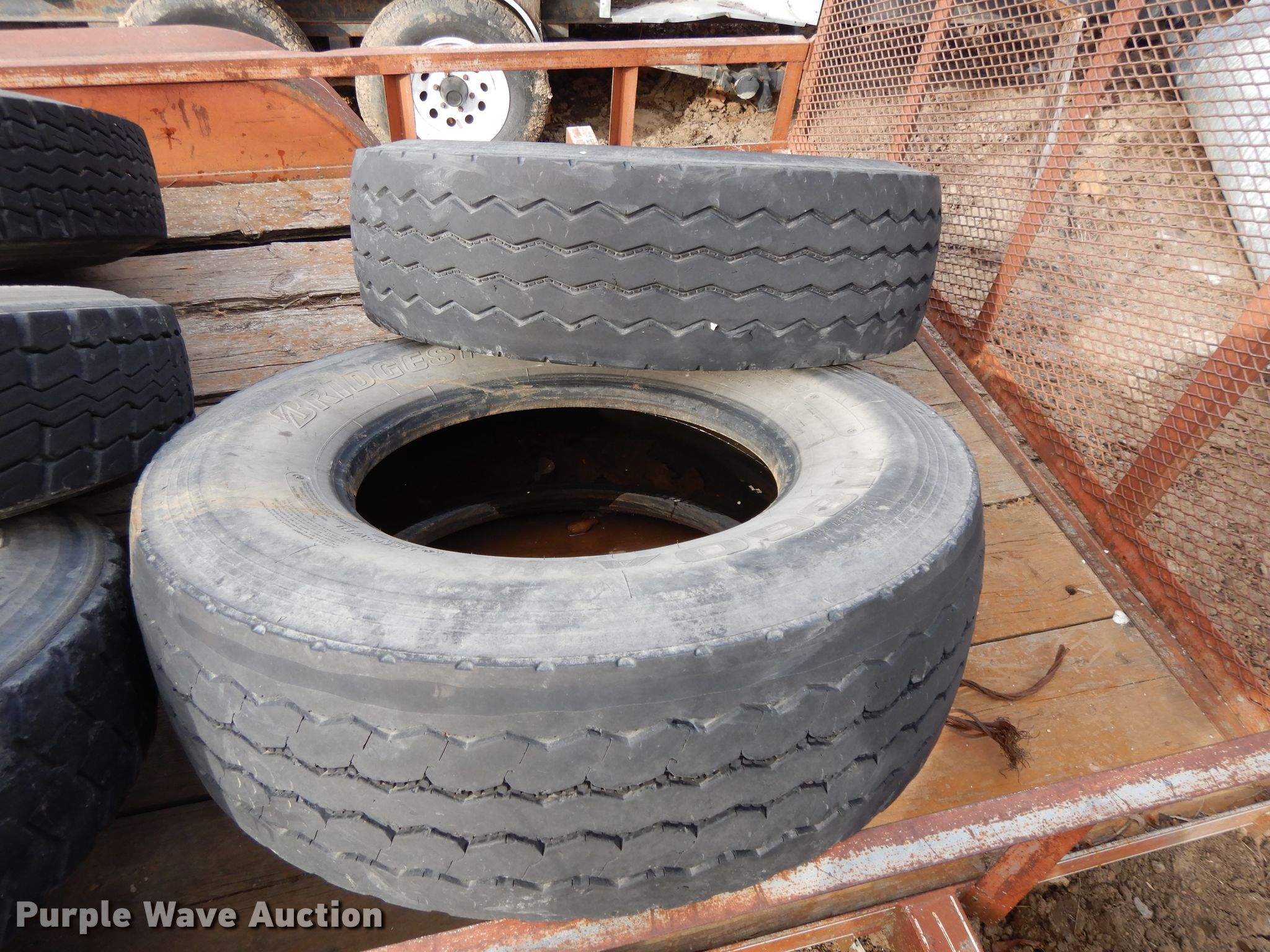 (12) tires in Saint Joseph, MO Item DF5920 sold Purple Wave