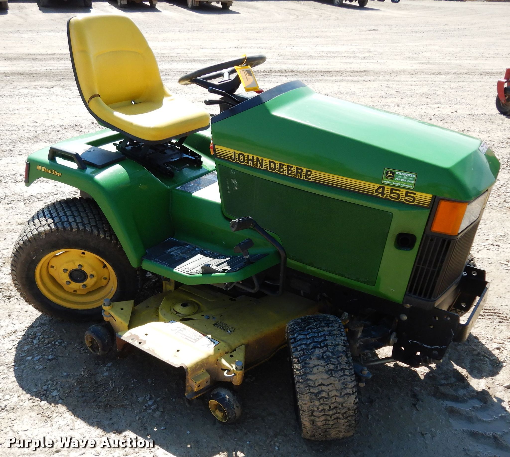 1999 John Deere 455 lawn mower in Abilene, KS | Item FD9896 sold