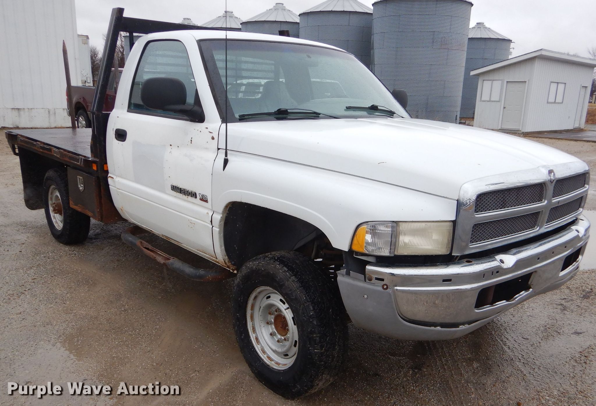 1998 Dodge Ram 2500 bale bed pickup truck in Saint Paul, KS Item