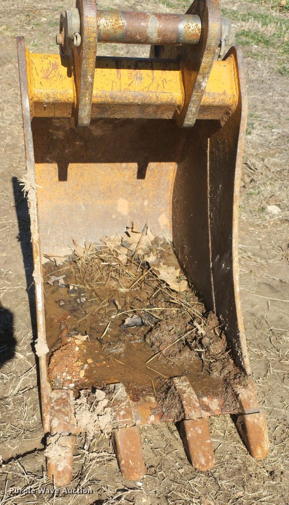 image for item DB10001 19"W backhoe bucket