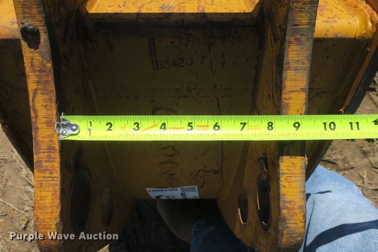 image for item DB10001 19"W backhoe bucket