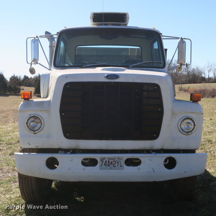 image for item DB10005 1984 Ford 8000 flatbed truck