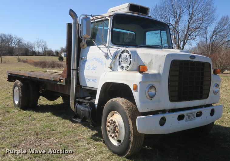 image for item DB10005 1984 Ford 8000 flatbed truck
