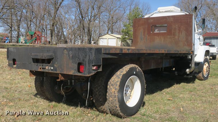 image for item DB10005 1984 Ford 8000 flatbed truck
