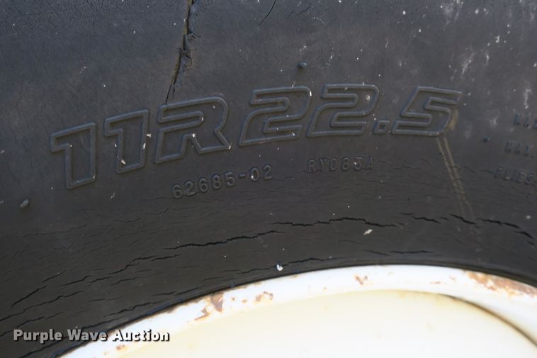 image for item DB10005 1984 Ford 8000 flatbed truck