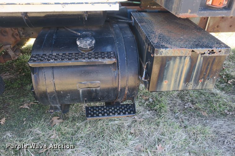 image for item DB10005 1984 Ford 8000 flatbed truck