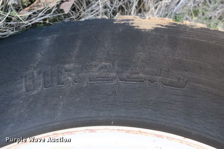 image for item DB10005 1984 Ford 8000 flatbed truck