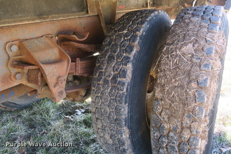 image for item DB10005 1984 Ford 8000 flatbed truck