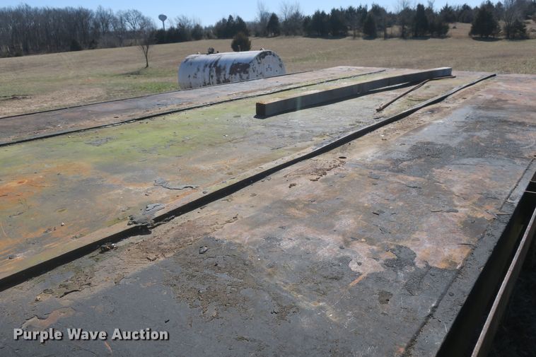 image for item DB10005 1984 Ford 8000 flatbed truck