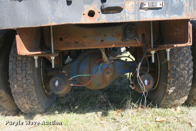 image for item DB10005 1984 Ford 8000 flatbed truck