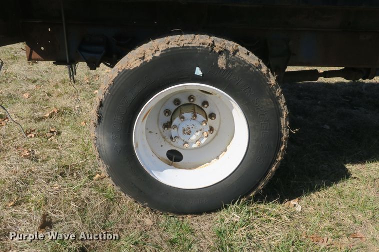 image for item DB10005 1984 Ford 8000 flatbed truck