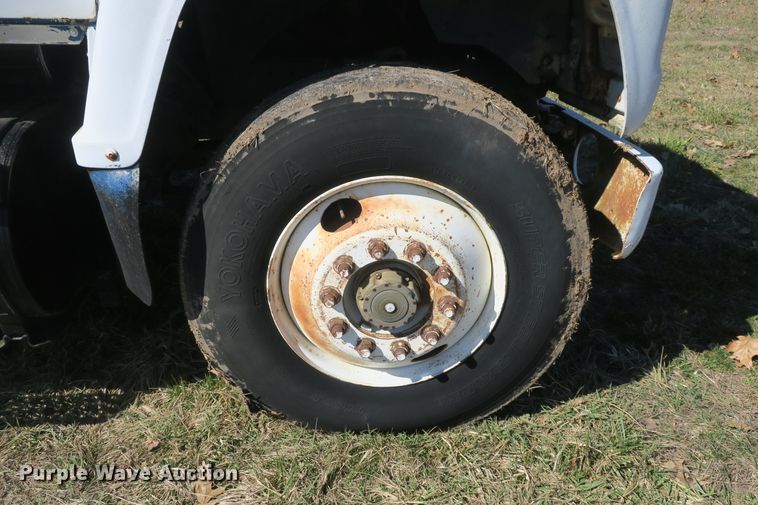 image for item DB10005 1984 Ford 8000 flatbed truck