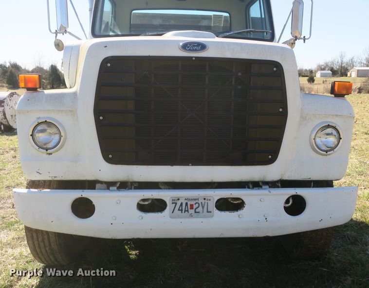 image for item DB10005 1984 Ford 8000 flatbed truck