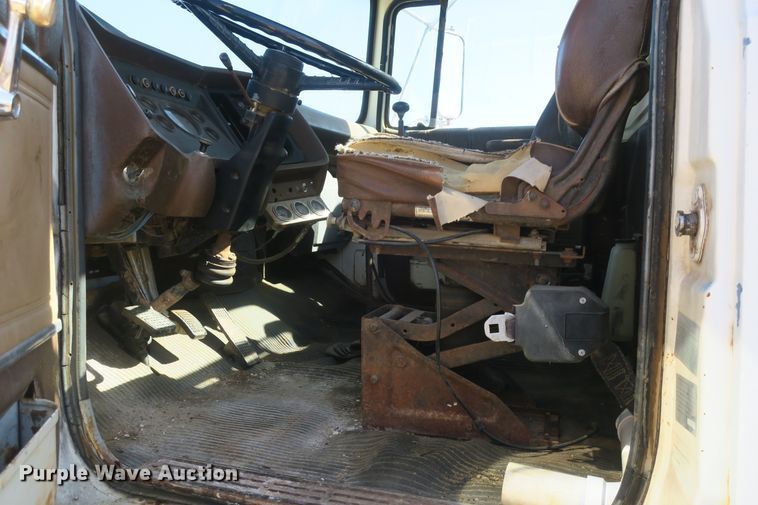 image for item DB10005 1984 Ford 8000 flatbed truck