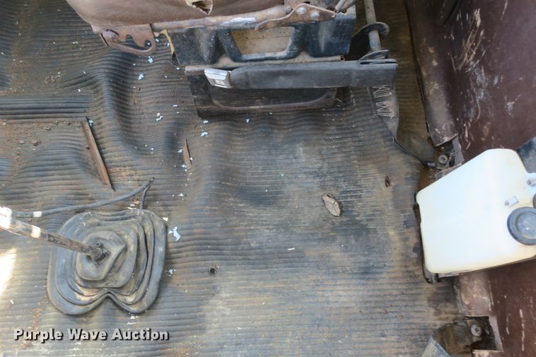 image for item DB10005 1984 Ford 8000 flatbed truck