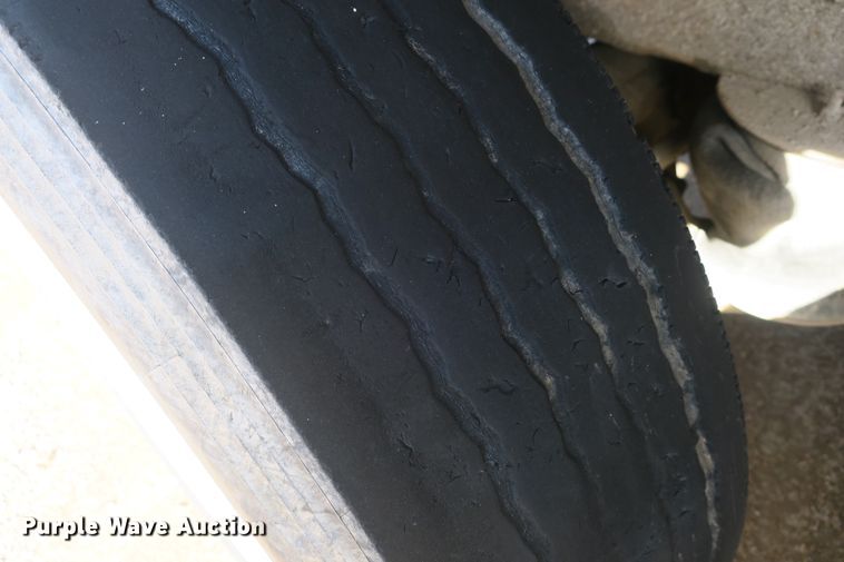 image for item DB10053 1999 Mack RD690S dump truck