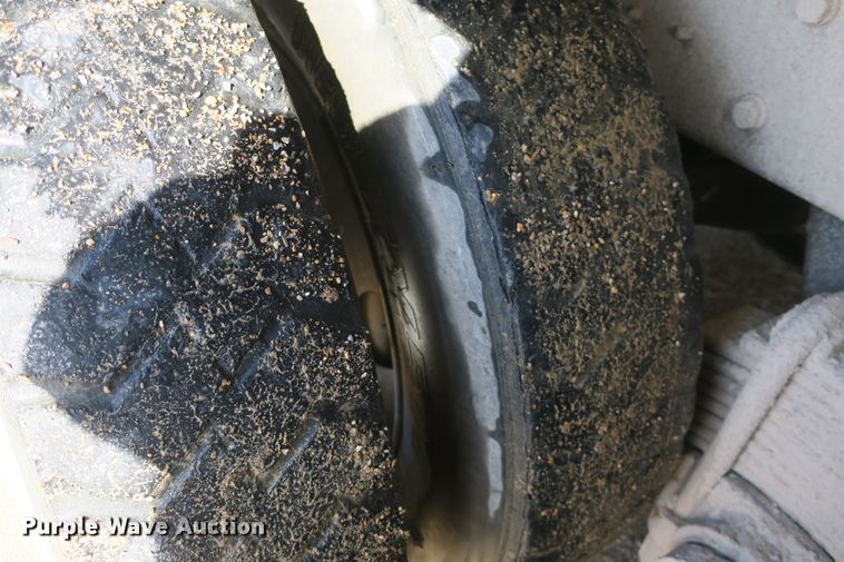 image for item DB10053 1999 Mack RD690S dump truck