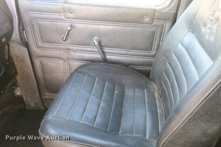 image for item DB10053 1999 Mack RD690S dump truck