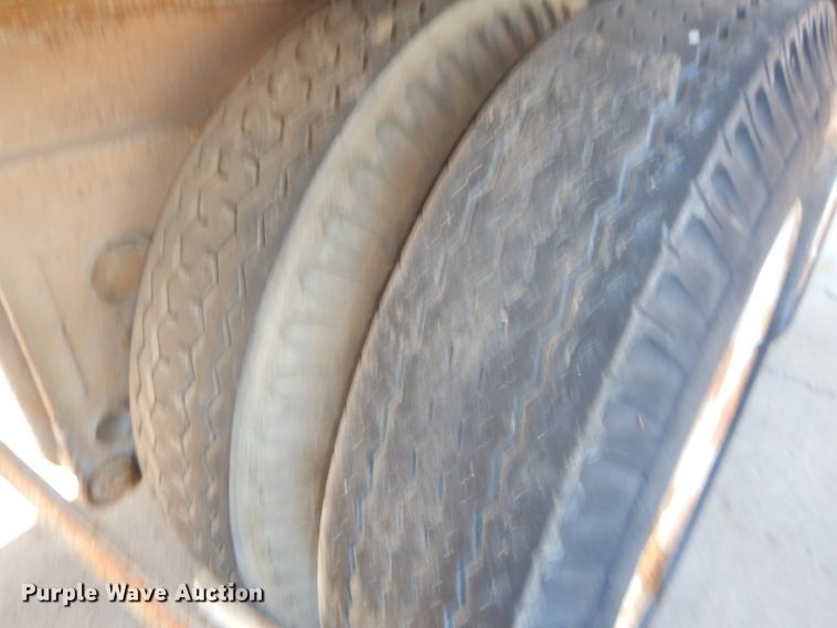 image for item DB6173 Fruehauf dry van trailer