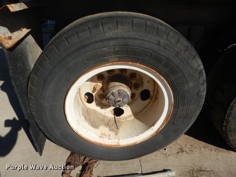 image for item DB6173 Fruehauf dry van trailer