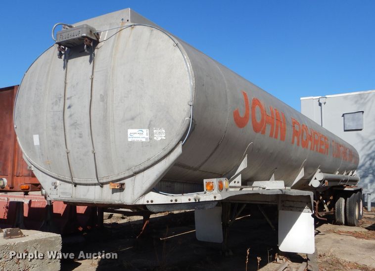 image for item DB6176 1969 Fruehauf tank trailer