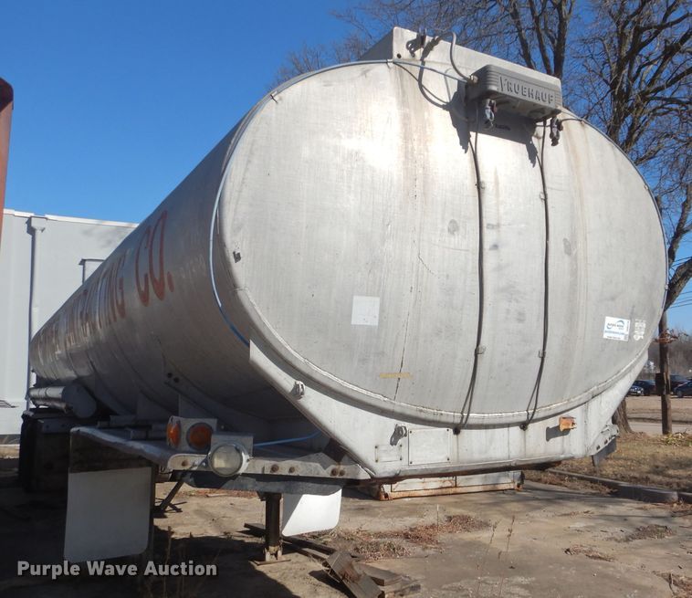image for item DB6176 1969 Fruehauf tank trailer