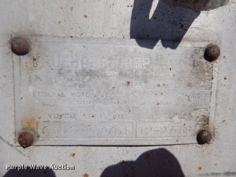 image for item DB6176 1969 Fruehauf tank trailer