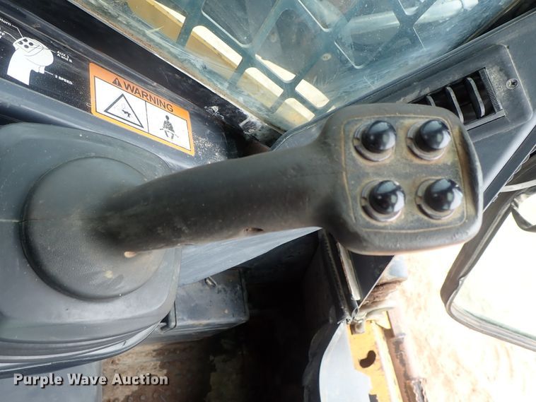 image for item DC3301 2012 John Deere 333D  tracked skid steer loader