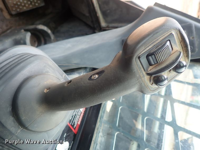 image for item DC3301 2012 John Deere 333D  tracked skid steer loader