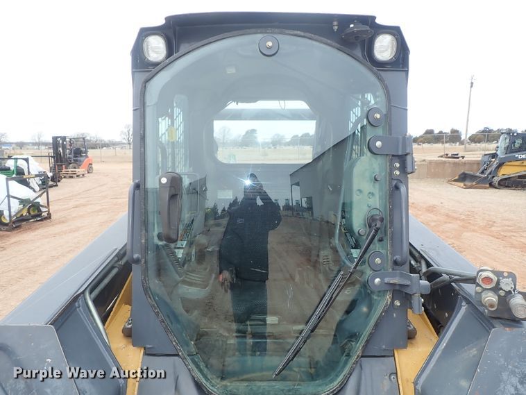 image for item DC3301 2012 John Deere 333D  tracked skid steer loader