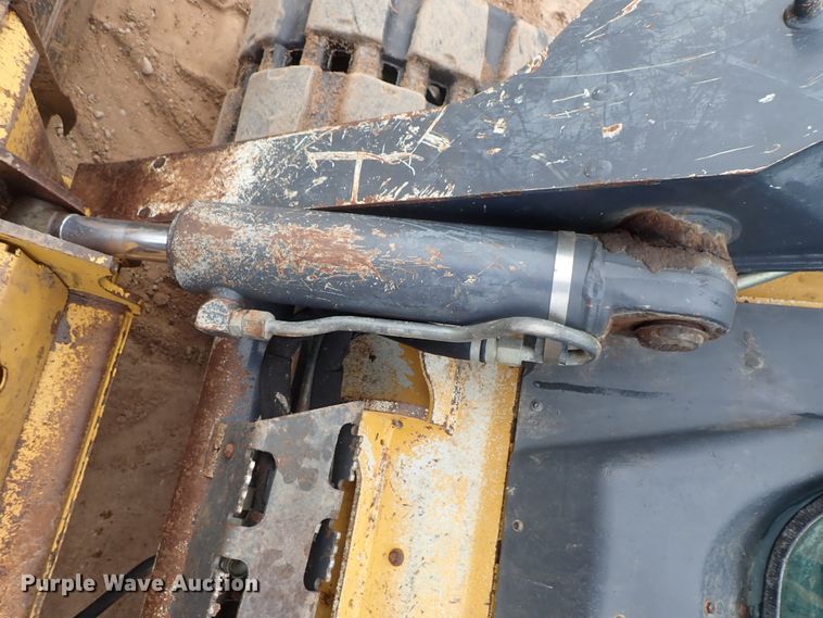 image for item DC3301 2012 John Deere 333D  tracked skid steer loader