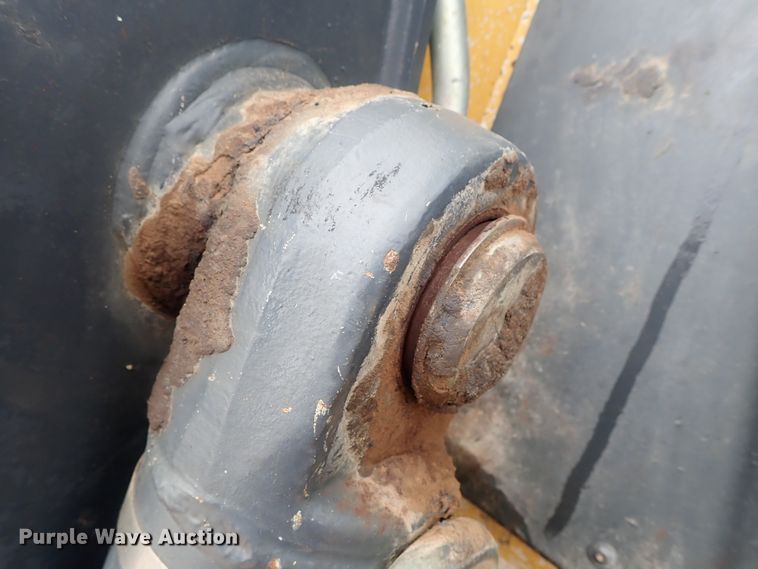 image for item DC3301 2012 John Deere 333D  tracked skid steer loader