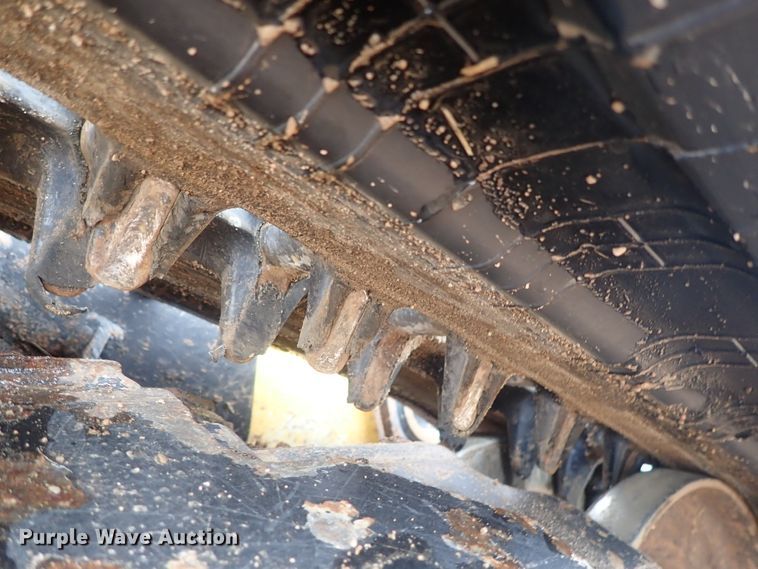 image for item DC3301 2012 John Deere 333D  tracked skid steer loader