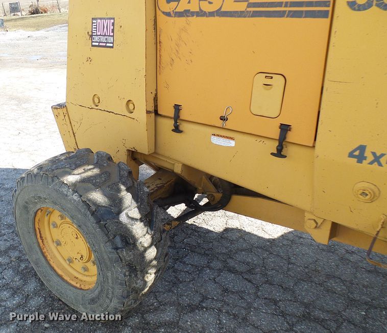 image for item DD1750 Case 585E forklift