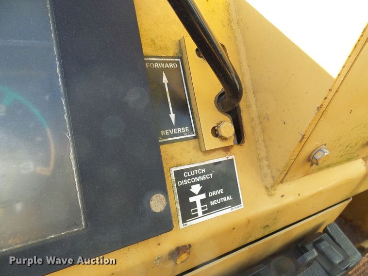 image for item DD1750 Case 585E forklift