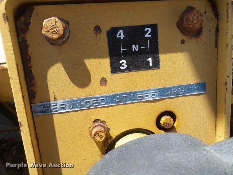 image for item DD1750 Case 585E forklift