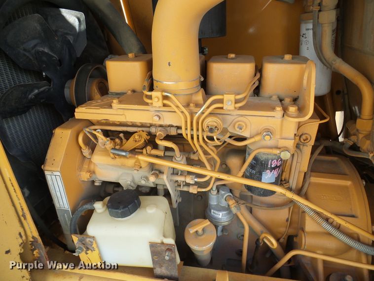 image for item DD1750 Case 585E forklift