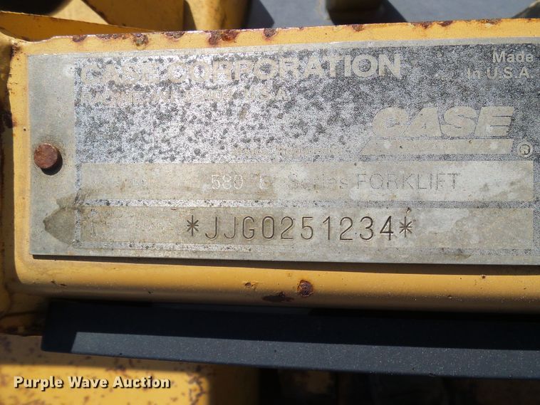 image for item DD1750 Case 585E forklift