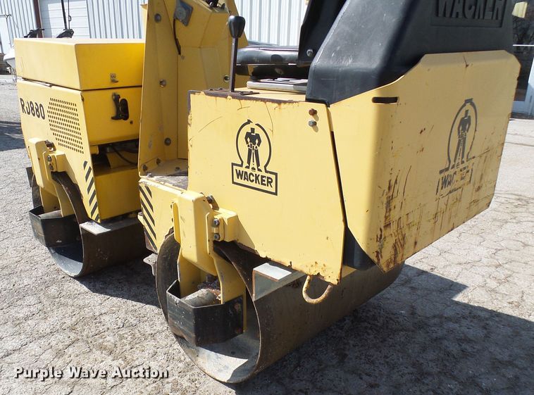 image for item DD1751 Wacker RD880 double drum roller