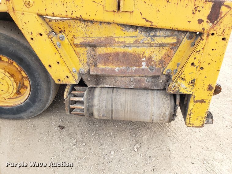 image for item DD2601 Blaw Knox RW-195 road widener