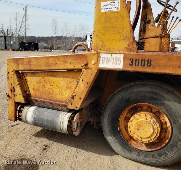 image for item DD2602 Blaw Knox RW-195 road widener