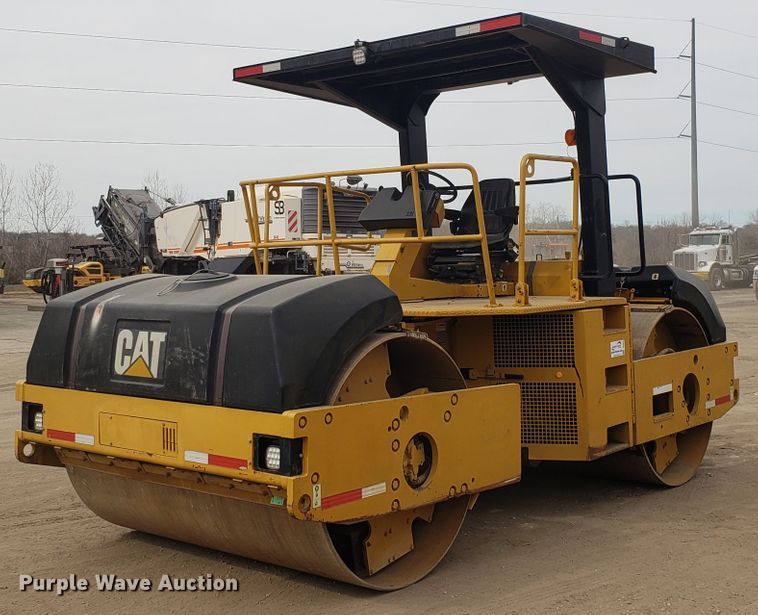 image for item DD2625 2000 Caterpillar CB-634C double drum vibratory roller