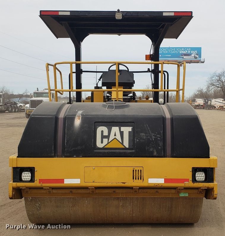 image for item DD2625 2000 Caterpillar CB-634C double drum vibratory roller