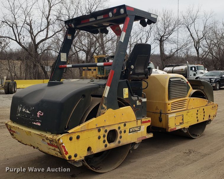 image for item DD2626 Hypac C766D double drum vibratory roller