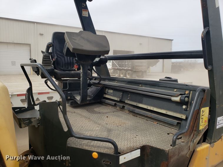 image for item DD2626 Hypac C766D double drum vibratory roller