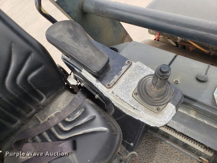 image for item DD2626 Hypac C766D double drum vibratory roller