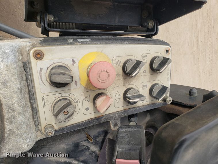 image for item DD2626 Hypac C766D double drum vibratory roller