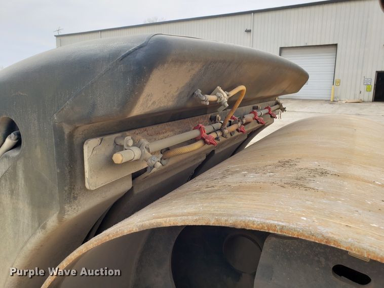 image for item DD2626 Hypac C766D double drum vibratory roller